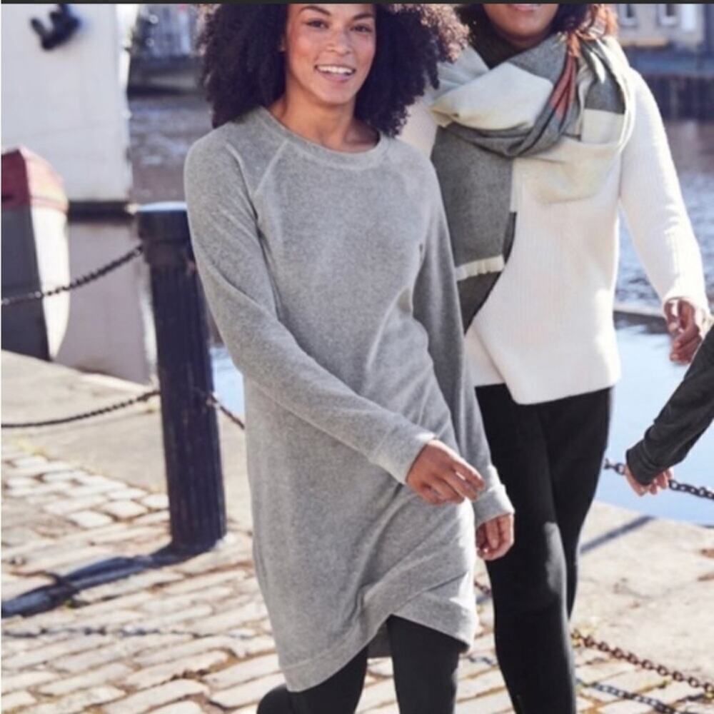 NWT * ATHLETA Criss Cross Sweatshirt Dress in Grey  - Size S